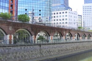 旧万世橋駅の中にある、マーチキュート神田万世橋。